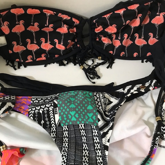 Bikini - Picture 7 of 7